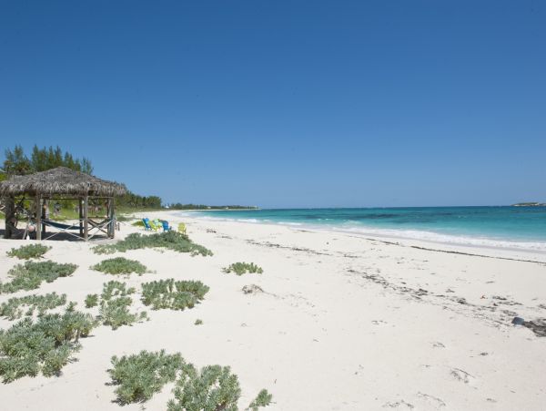 Bahamas Home 958532