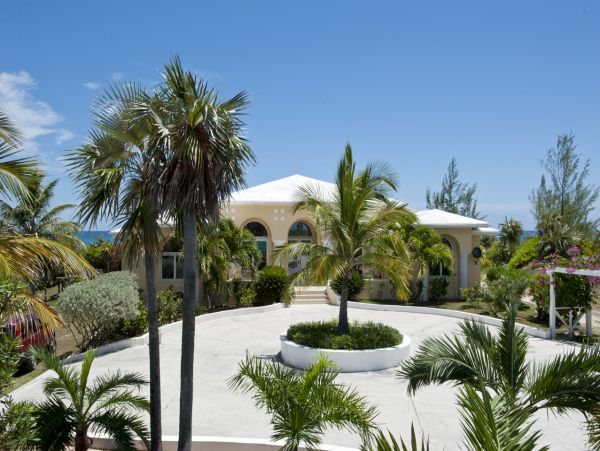 Bahamas Home 958532