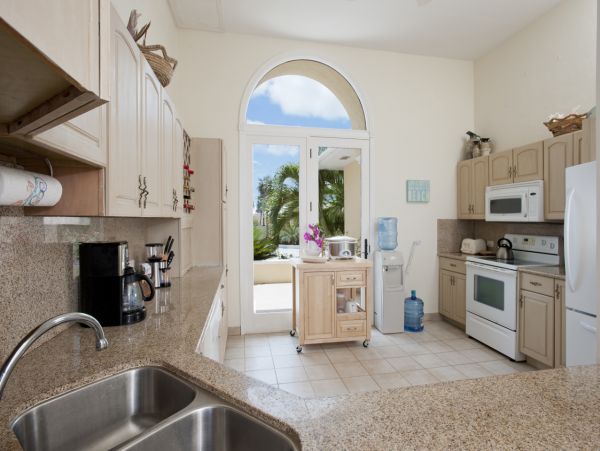 Bahamas Home 958532