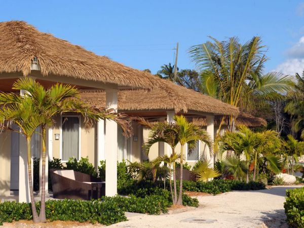 Bahamas Beachfront Villa Rental - Luxury Eleuthera Bungalow on Pink Sand Beach