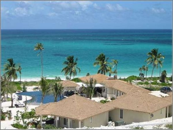 Bahamas Beachfront Villa Rental - Luxury Eleuthera Bungalow on Pink Sand Beach