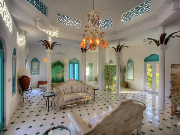 Bahamas Beach Front Twelve Bedrooms Estate