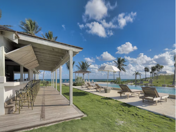 Bahamas Beach Front Twelve Bedrooms Estate
