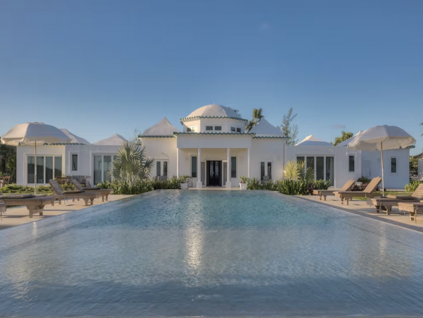 Bahamas Beach Front Twelve Bedrooms Estate