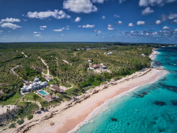 Bahamas Beach Front Twelve Bedrooms Estate