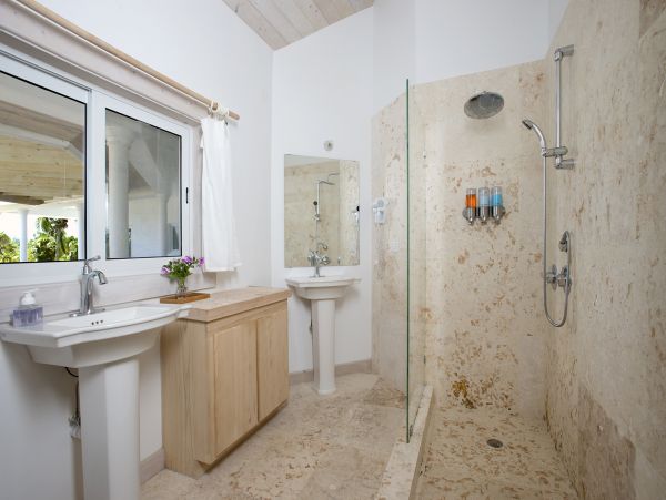 Bahamas Beach Front Twelve Bedrooms Estate