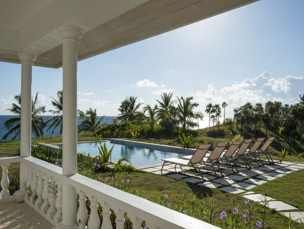 Bahamas Beach Front Twelve Bedrooms Estate
