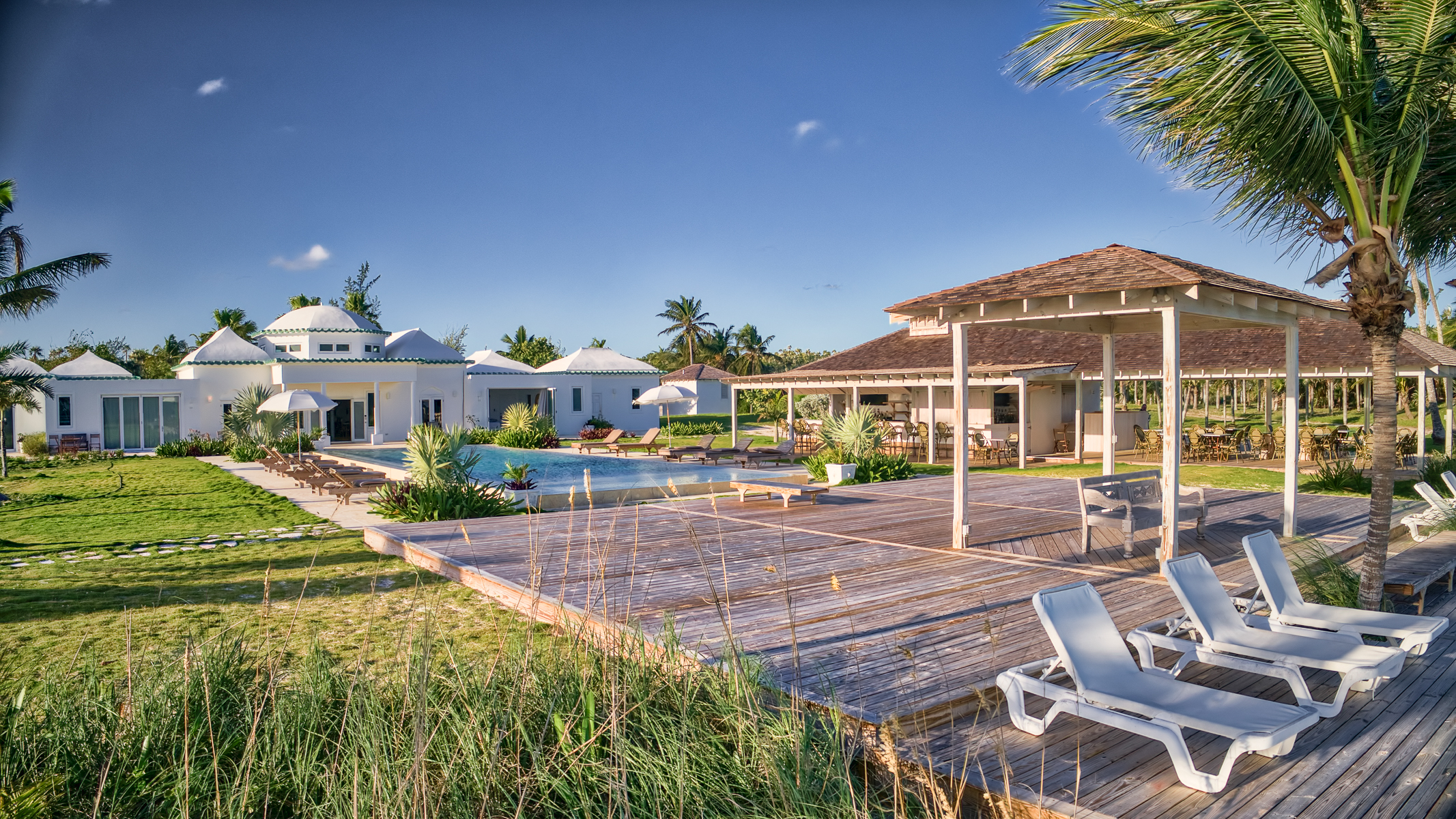 Bahamas Beach Front Twelve Bedrooms Estate