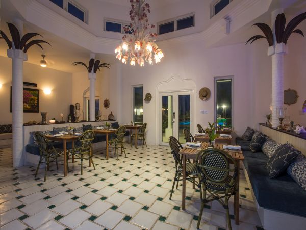 Bahamas Beach Front Twelve Bedrooms Estate