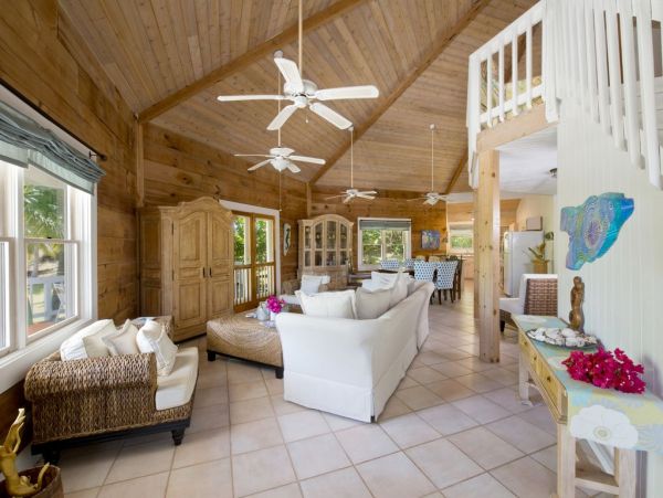 Bahamas Home 958536