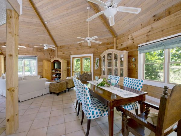 Bahamas Home 958536