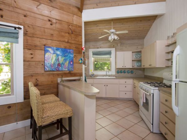 Bahamas Home 958536