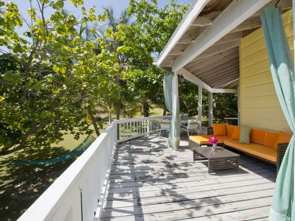 Bahamas Home 958536