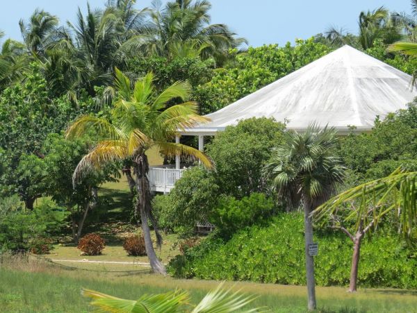 Bahamas Home 958536