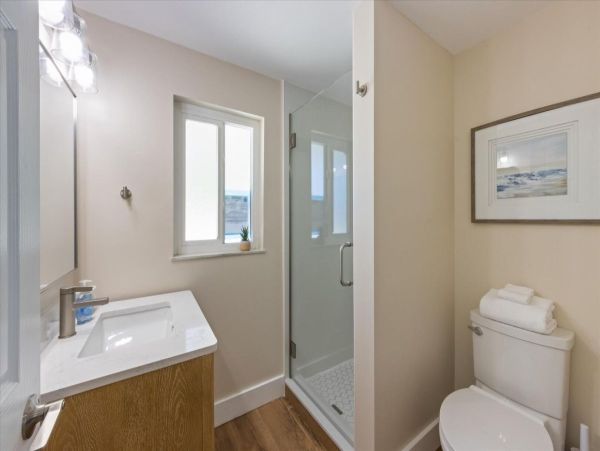 Beachfront Anna Maria Island Vacation Home Sleeps 6 Guests