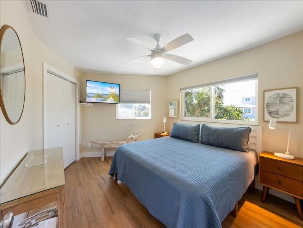 Beachfront Anna Maria Island Vacation Home Sleeps 6 Guests