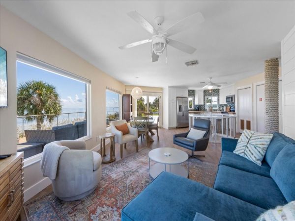 Beachfront Anna Maria Island Vacation Home Sleeps 6 Guests