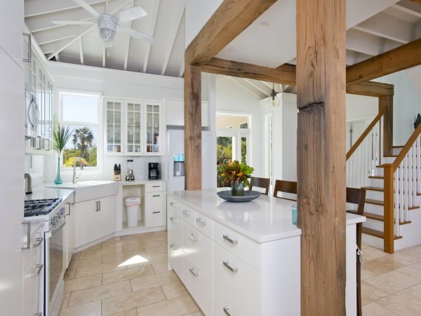 Bahamas Vacation Pool Home On Beach Six Bedroom with Guest House