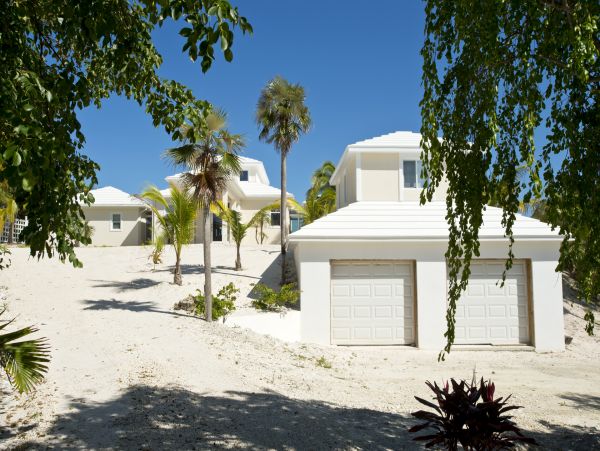 Bahamas Vacation Pool Home On Beach Six Bedroom with Guest House