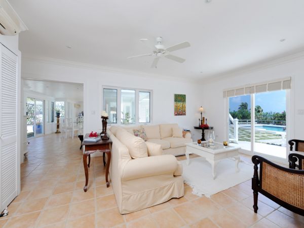 Bahamas Home 958540