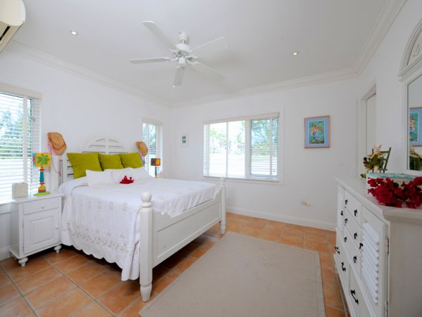 Bahamas Home 958540