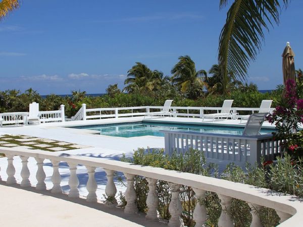 Bahamas Home 958540