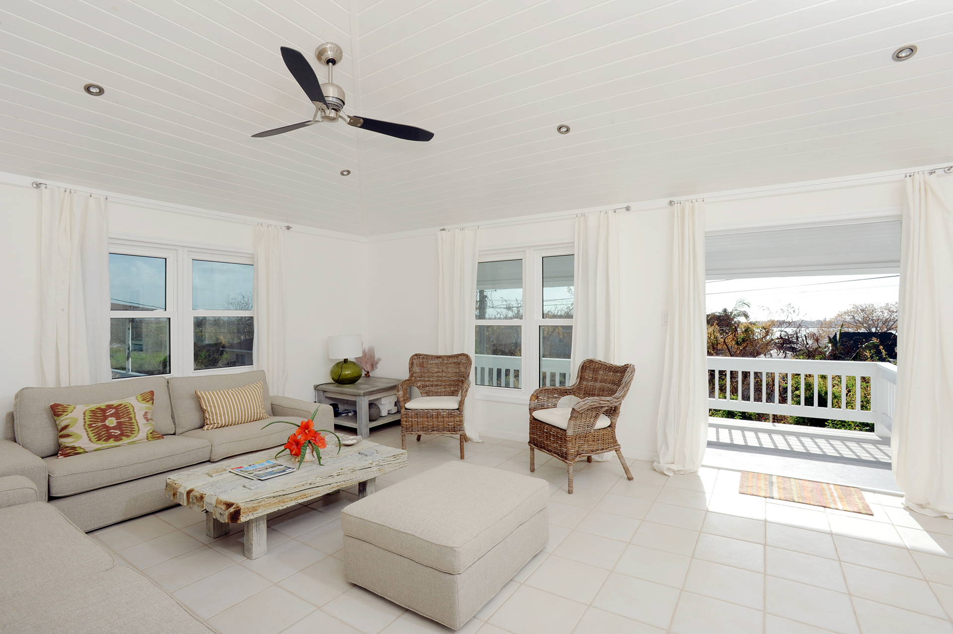 Bahamas Home 958541