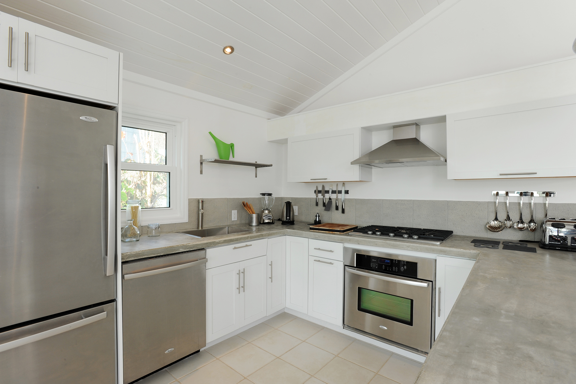 Bahamas Home 958541