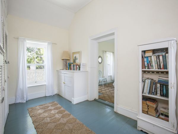 Bahamas Home 958542