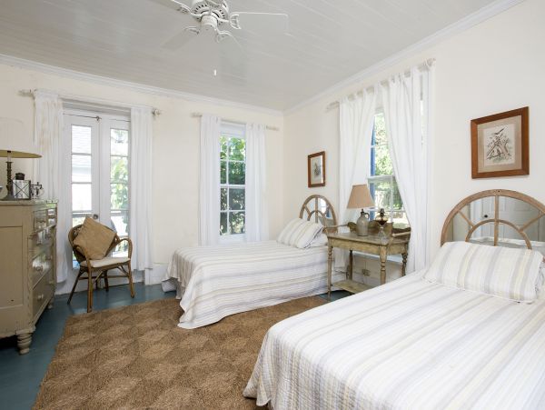 Bahamas Home 958542
