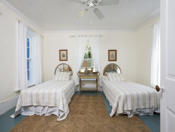 Bahamas Home 958542