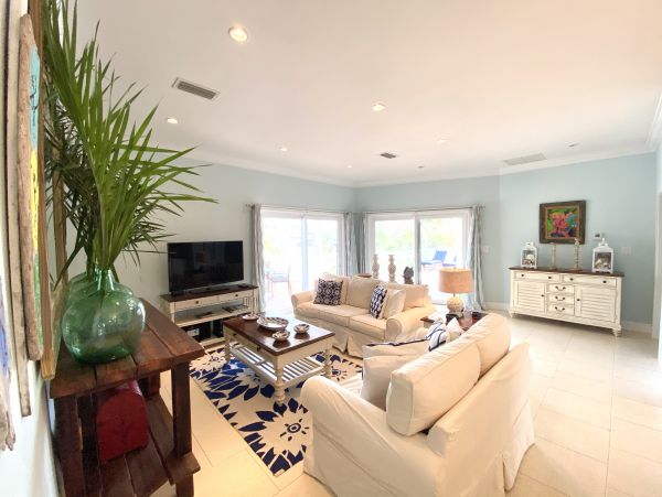 Bahamas Home 958545