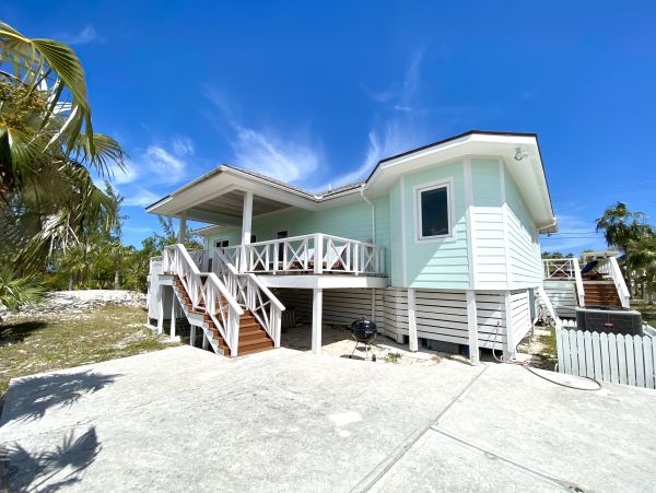 Bahamas Home 958545