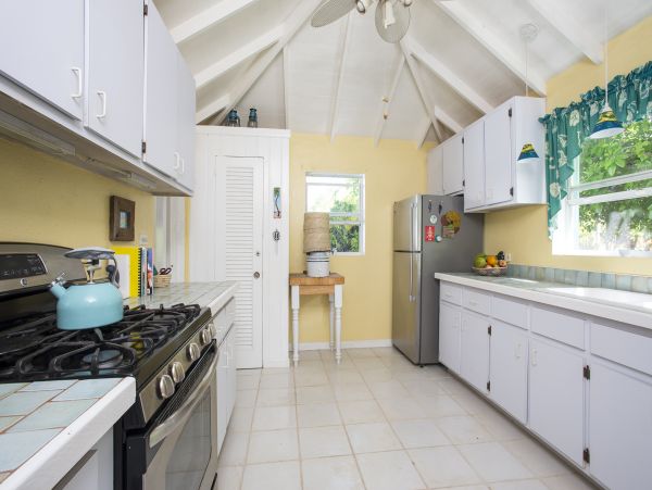 Bahamas Home 958546