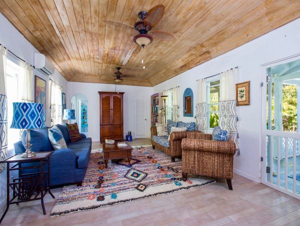 Bahamas Home 958546