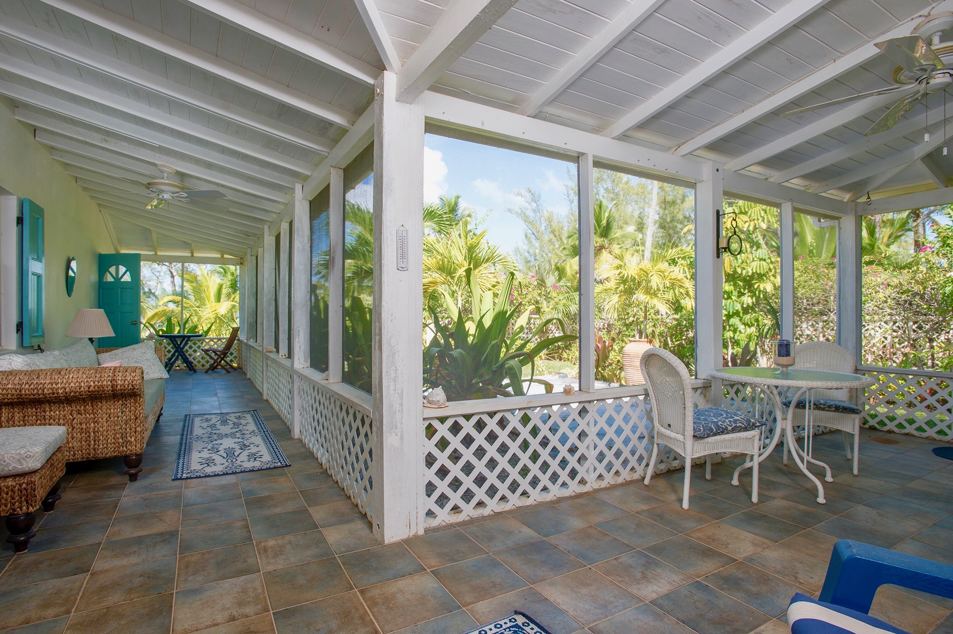 Bahamas Home 958546