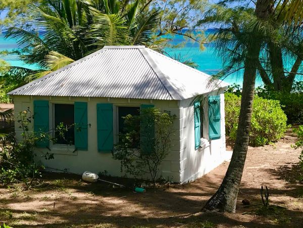 Bahamas Home 958546