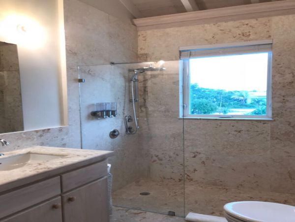 Bahamas Home 958548