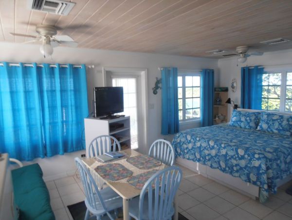 Bahamas Home 958550