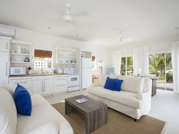 Bahamas Home 958551