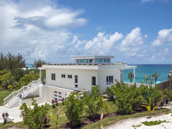 Bahamas Home 958552