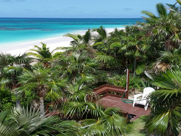 Bahamas Home 958553