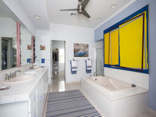 Bahamas Home 958558