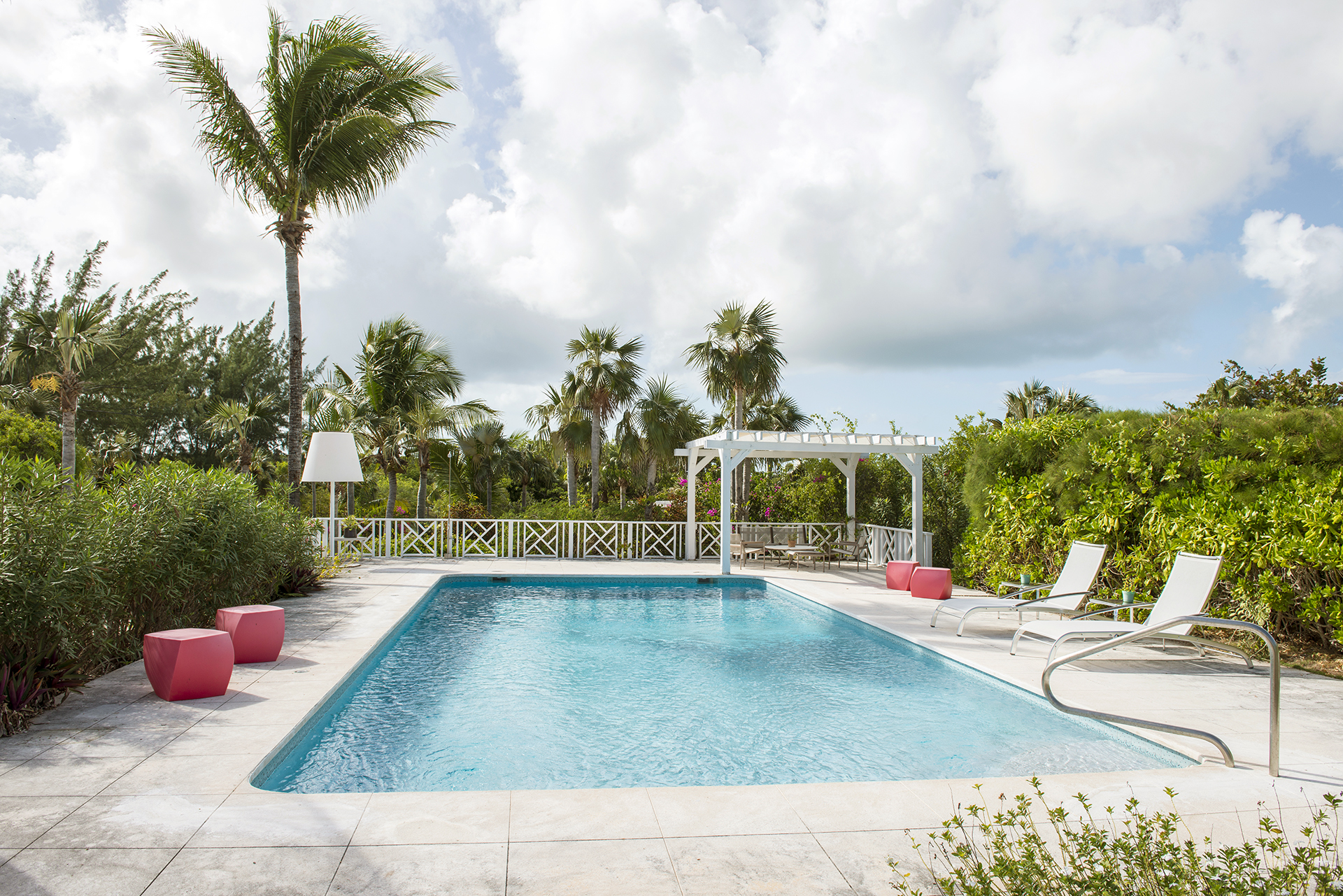 Bahamas Home 958558