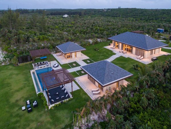 Bahamas Home 958560
