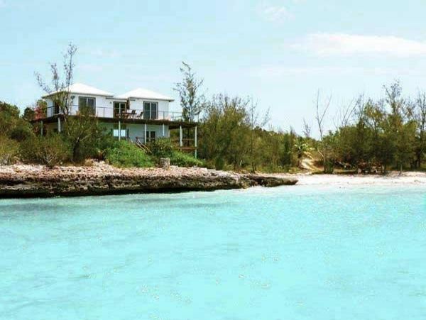 Bahamas Home 958561