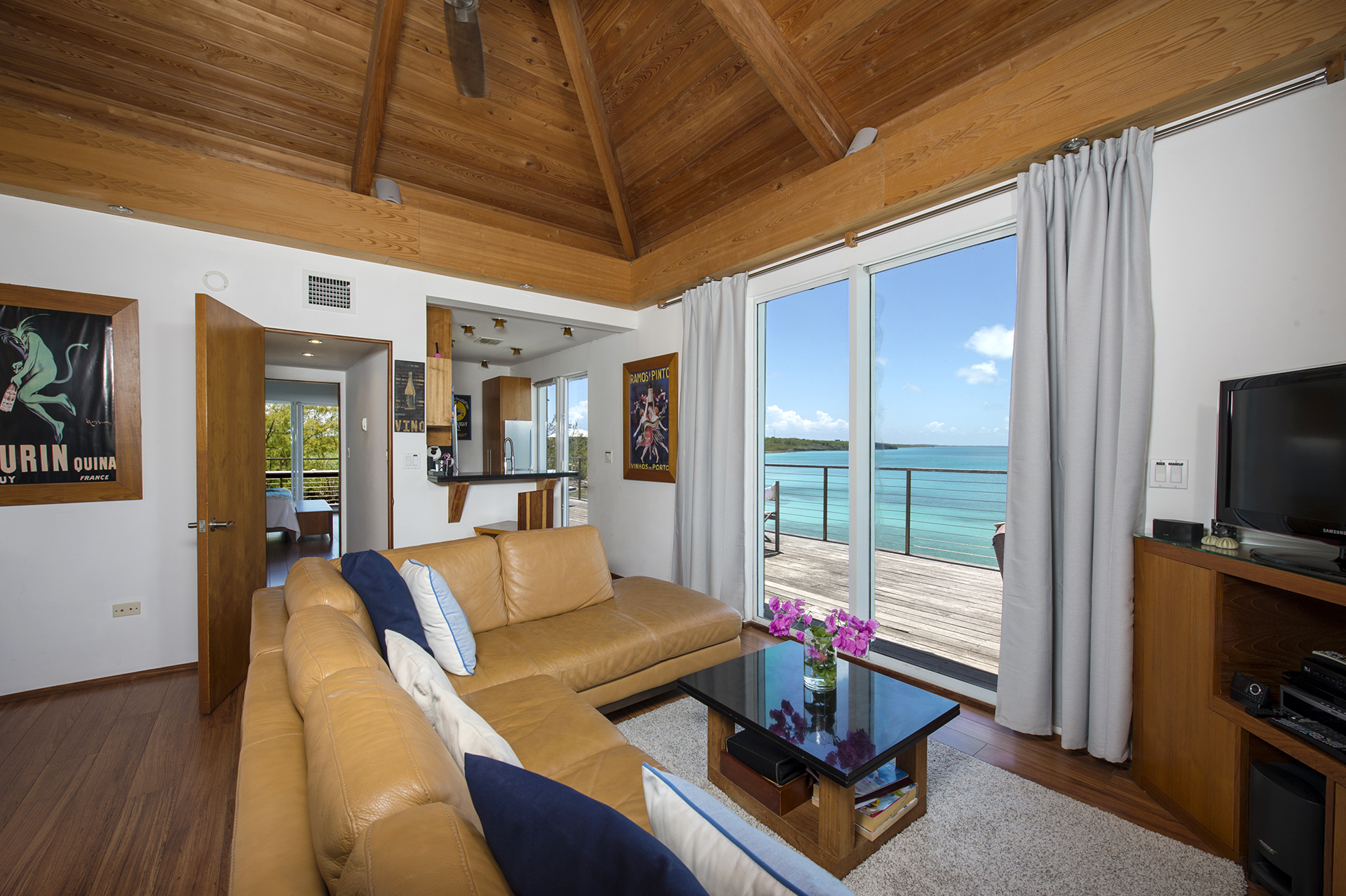 Bahamas Home 958561