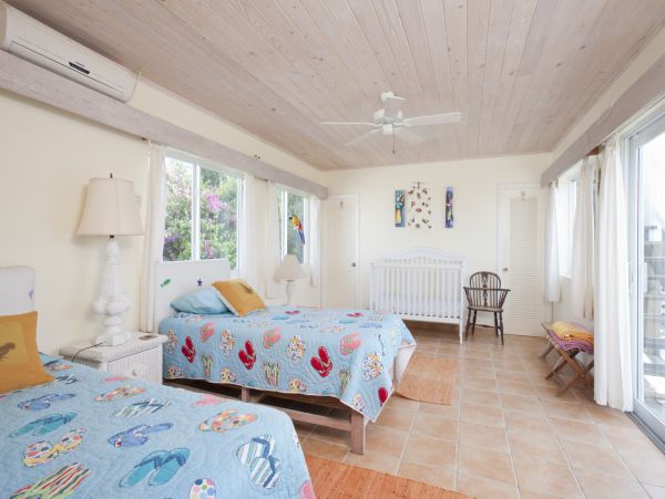 Bahamas Home 958562