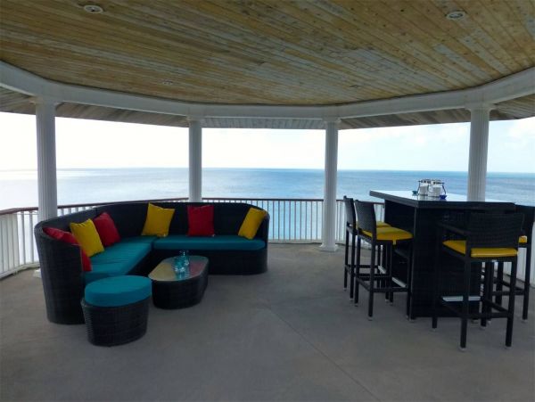 Bahamas Home 958565
