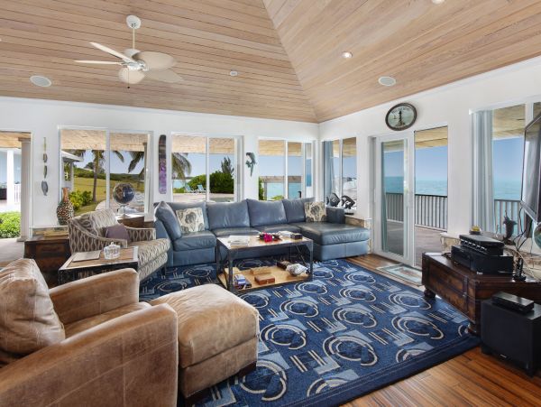 Bahamas Home 958565